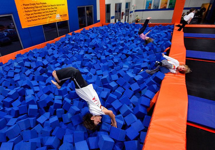 trampoline sponge pool